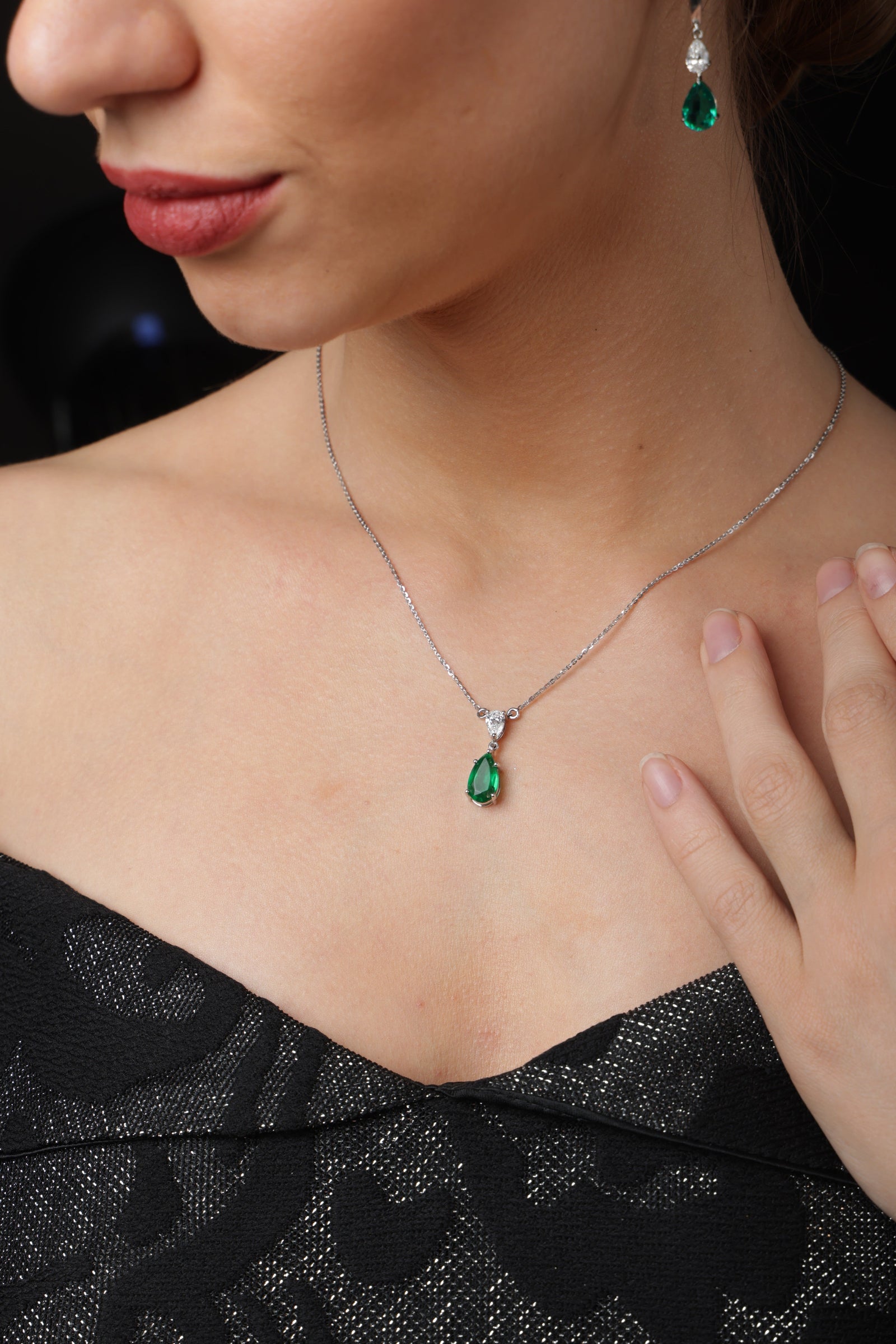 Jewellery Profile Mockup